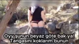 Türbanlı yengesini önce derede sıkıştırıyor sonra evde – Türk porno
